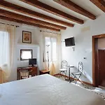 بيت ضيافة Art Deco 3*