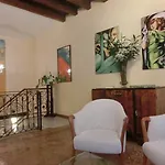 بيت ضيافة Art Deco 3*