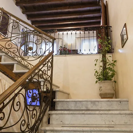 Art Deco 3*