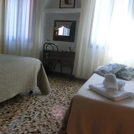 Art Deco Guest house Venice
