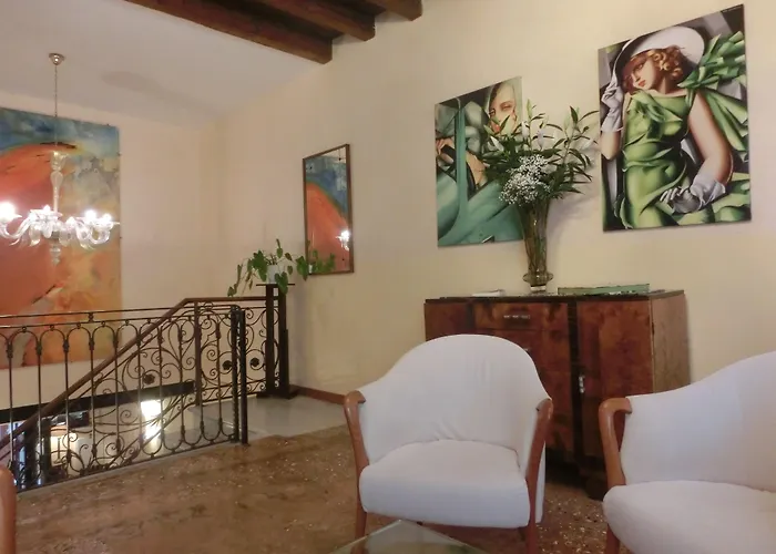 Πανσιόν Art Deco 3*