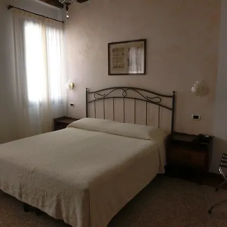 Art Deco Guest house 3*