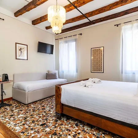 Гостевой дом Art Deco 3*