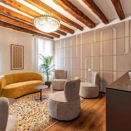 Πανσιόν Art Deco 3*