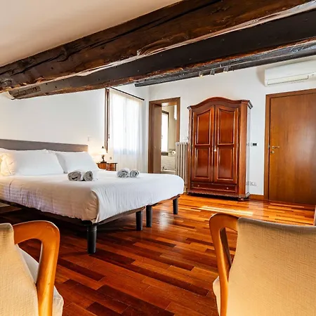 Πανσιόν Art Deco 3*