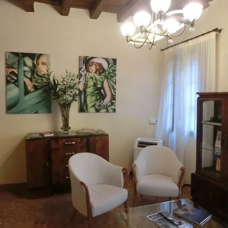 Guest house Art Deco